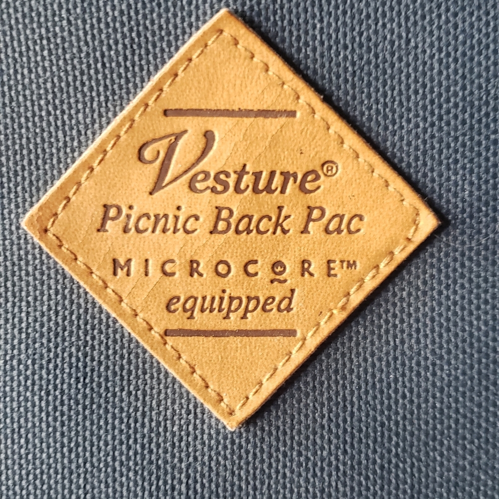 VESTURE Picnic Back Pac - Picture 2 of 13